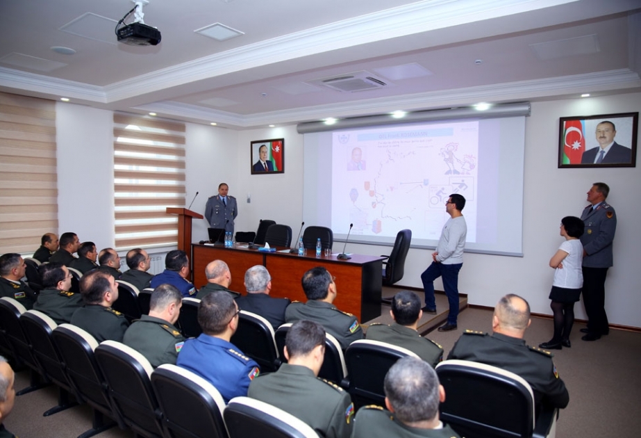 Azərbaycan və Almaniya hərbi mütəxəssislərinin görüşü keçirilir