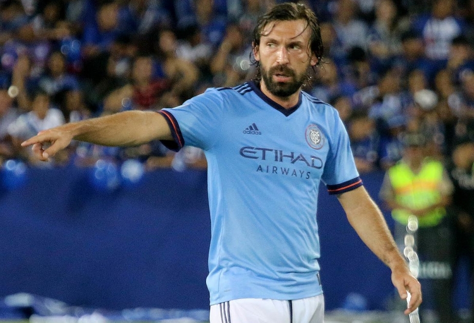 Andrea Pirlo futbolçu karyerasını başa vurub