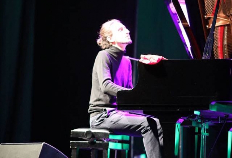 İsfar Sarabski Rumıniyada caz festivalında çıxış edib
