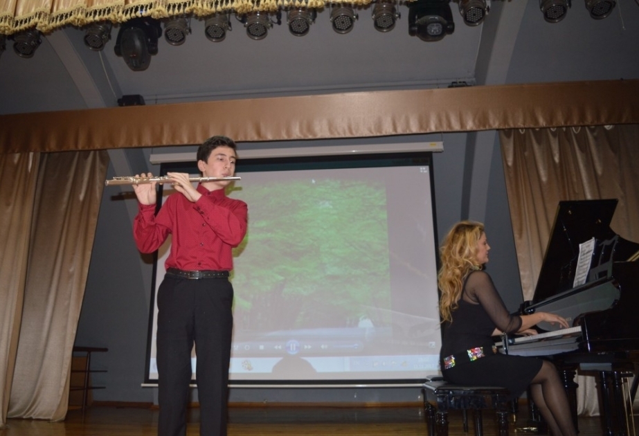 Tofiq Quliyevin 100 illiyi incəsənət məktəbində qeyd edilib