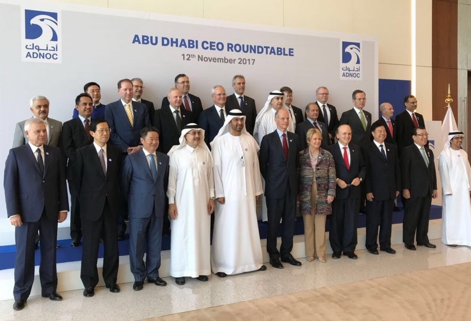 SOCAR president attends roundtable discussions with oil and gas industry executives in Abu Dhabi