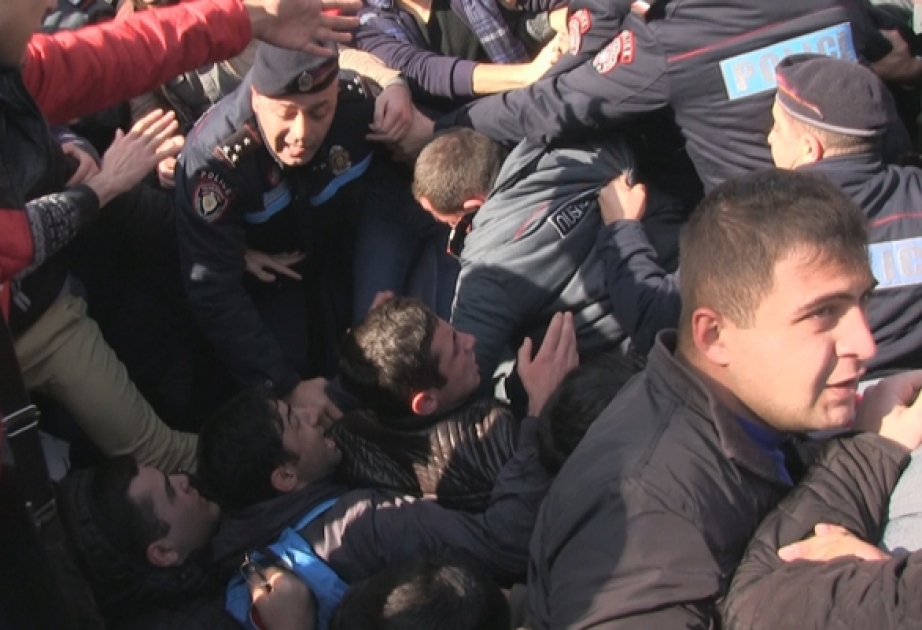 Ermənistanda gənclər orduda xidmət etmək istəmirlər