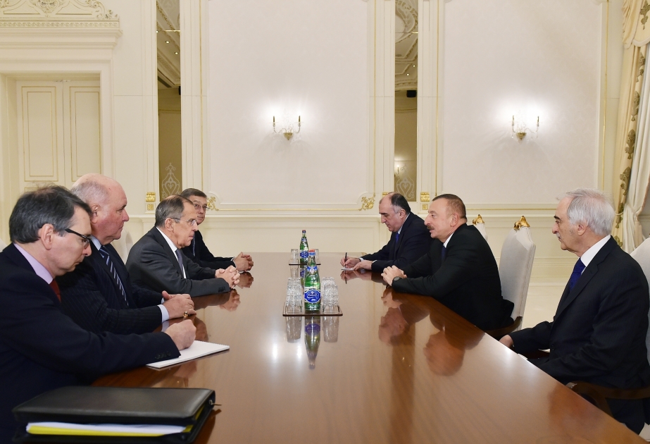 伊利哈姆·阿利耶夫总统接见俄罗斯外长率领的代表团