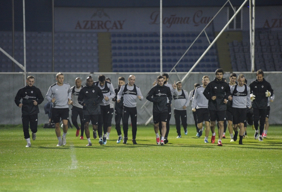 “Qarabağ” komandasının “Çelsi” ilə oyundan əvvəl sonuncu məşqi