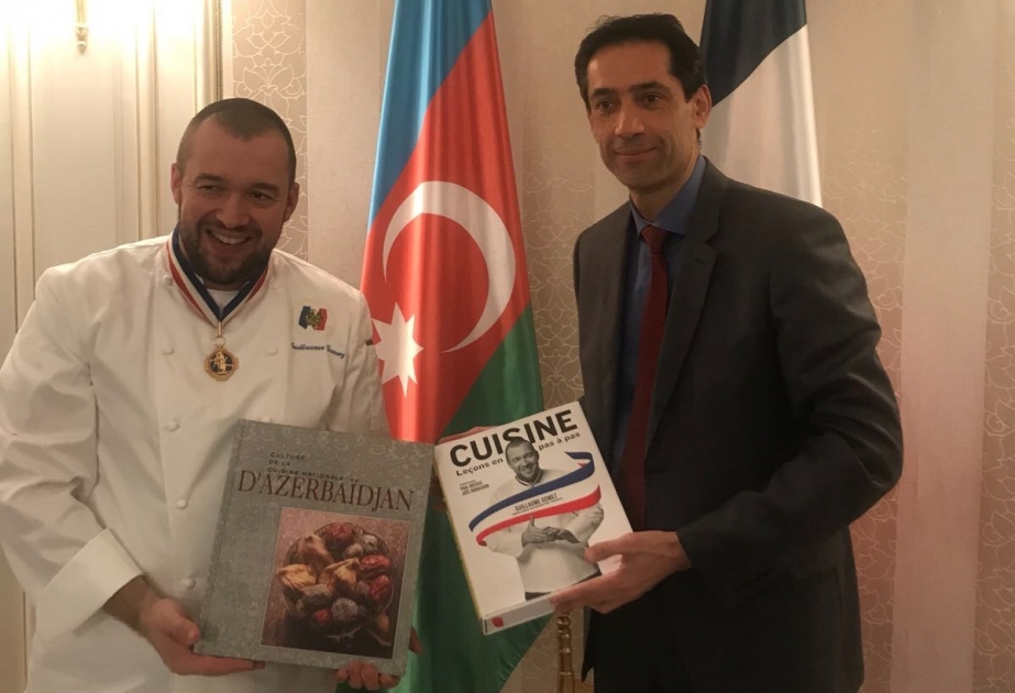 Parisdəki Azərbaycan Mədəniyyət Mərkəzində Yelisey sarayının baş aşpazının “Kulinariya” kitabının təqdimatı olub