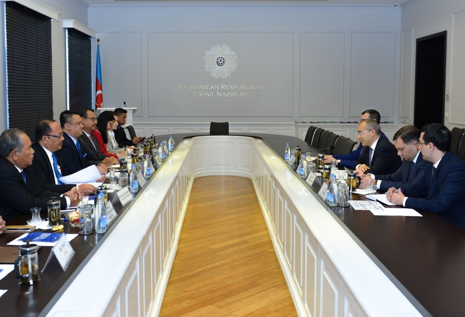 Azerbaijan, Malaysia discuss educational ties