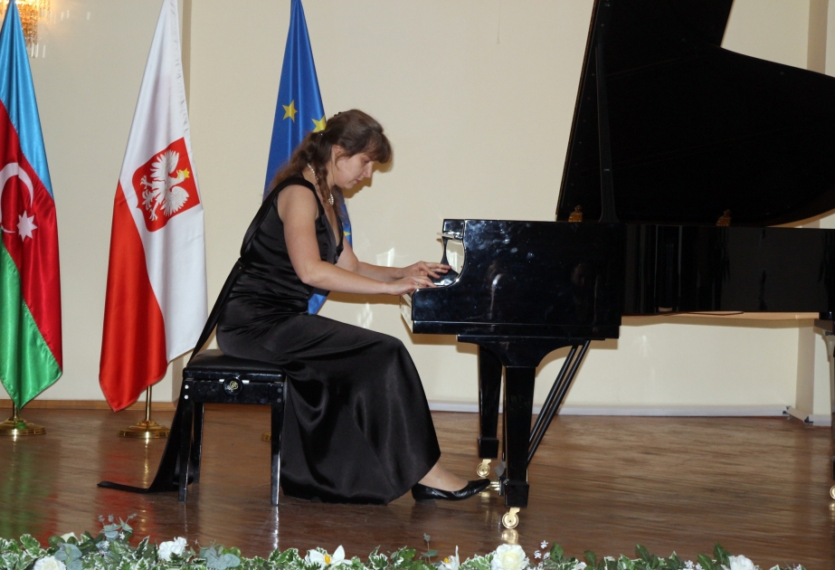 Bəstəkarlar İttifaqında polşalı pianoçunun ifasında Şopenin əsərləri səsləndirilib