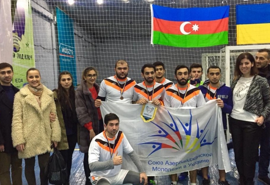 Ukraynada azərbaycanlı gənclər futbol turnirində üçüncü yeri tutublar
