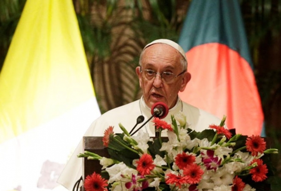 Papst Franziskus fordert die Welt um Hilfe für muslimische Minderheit auf