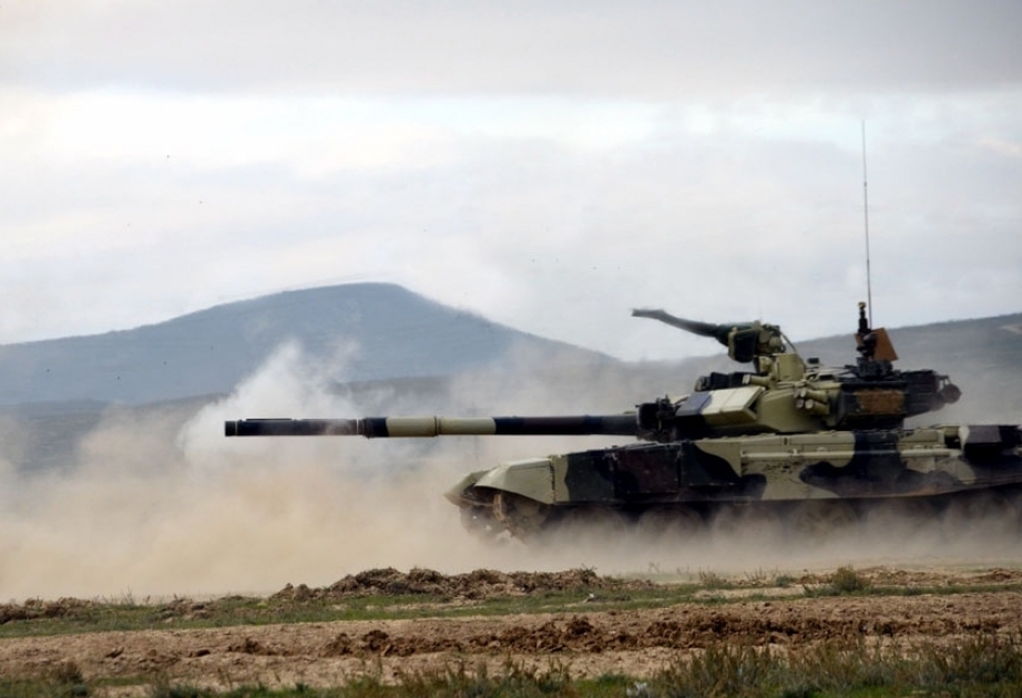 Tank bölmələri döyüş vərdişlərini təkmilləşdirir VİDEO