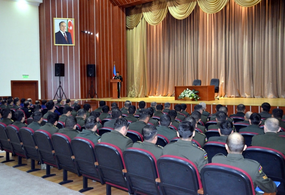 Silahlı Qüvvələrin kadr orqanı işçiləri ilə təkmilləşdirmə kursu keçirilib