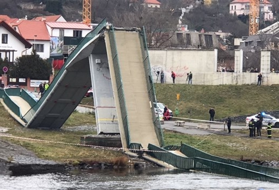 В Праге рухнул мост