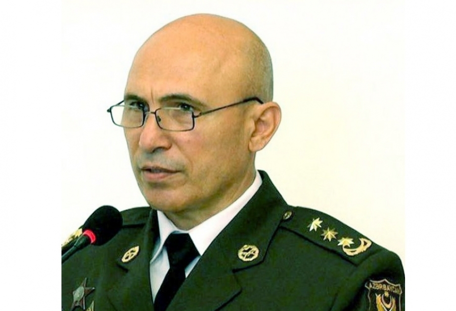 Əzizağa Qənizadə: Ermənistan ordusunun təlimləri hərbçilərin səhra mətbəxi qarşısında nahar üçün düzülüşünə bənzəyir