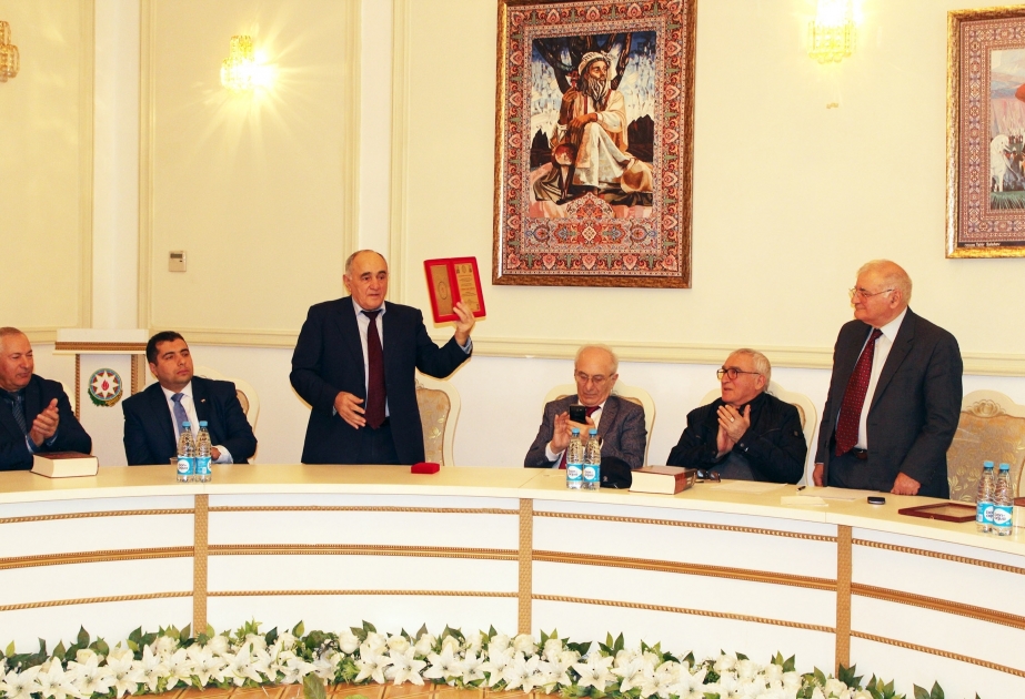 Fazil Güneyin “Qara qan” trilogiyasının təqdimatı olub