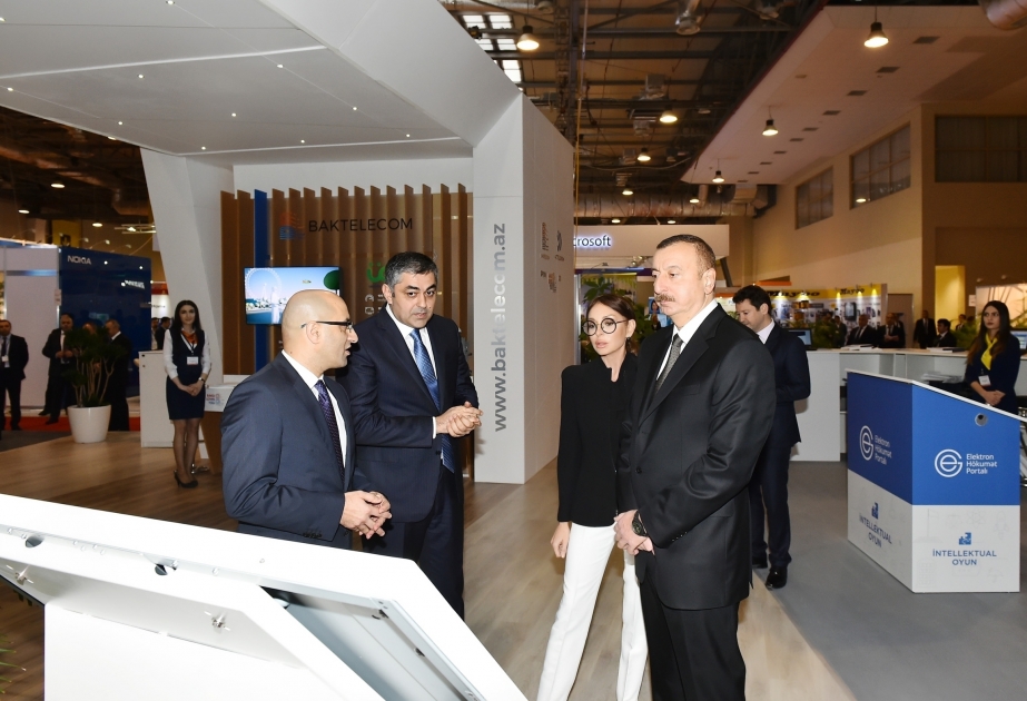 Präsident Ilham Aliyev besucht Fachmesse “Bakutel-2017” VIDEO