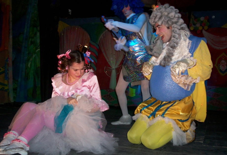 Gənc Tamaşaçılar Teatrı həftəsonu tamaşaçılarını sevindirəcək