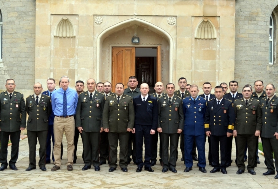 NATO Mobile Training Team holds training course in Baku