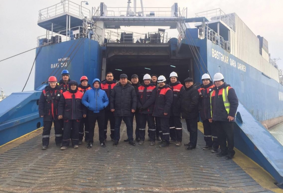 Gəmiçiliyin Ro-Ro tipli gəmisi Kurık limanından yük avtomobilləri daşımağa başlayıb