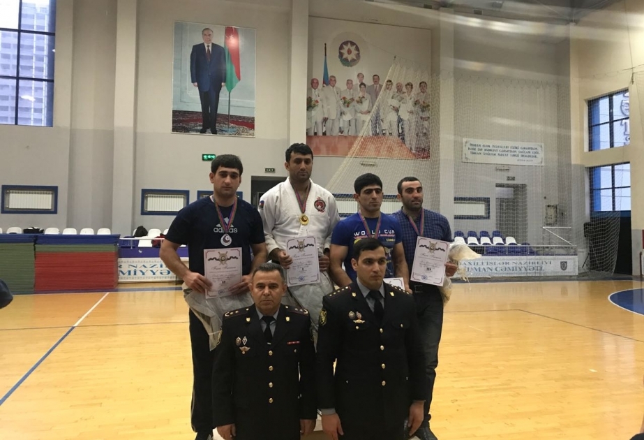 Daxili işlər orqanlarının əməkdaşları arasında əlbəyaxa döyüş çempionatı keçirilib
