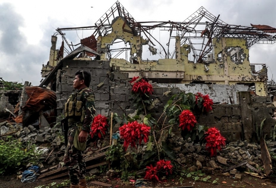 Philippines extends military rule in southern island