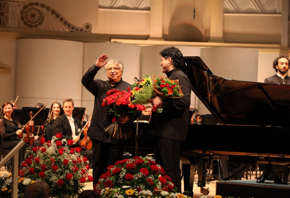 Fərhad Bədəlbəyli: Mənim ancaq bir arzum var: Şuşada konsert vermək! VİDEO