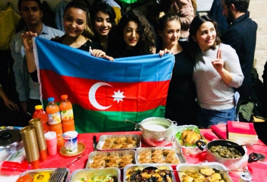 Romanın “Tor Vergata” Universitetində Azərbaycan mətbəxinin təamları təqdim edilib
