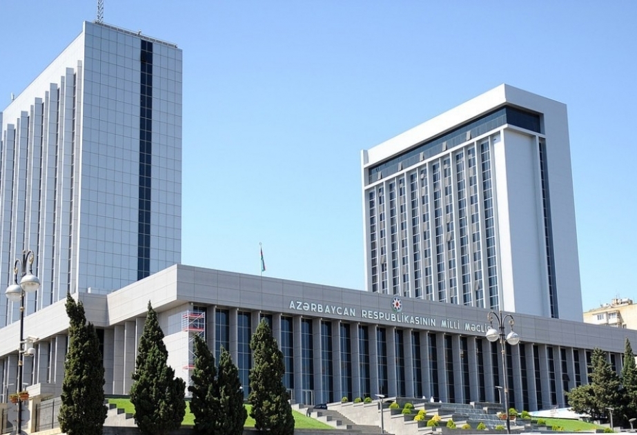 Milli Məclisin komitə iclasında bələdiyyələrlə bağlı iki məsələyə baxılıb