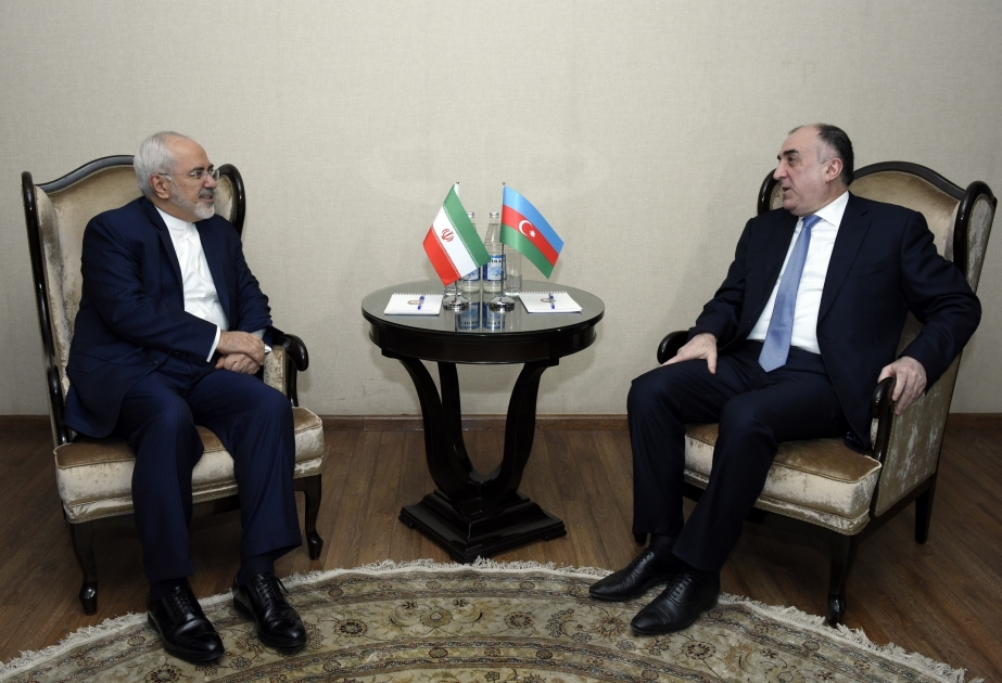 Azerbaijan, Iran discuss bilateral relations