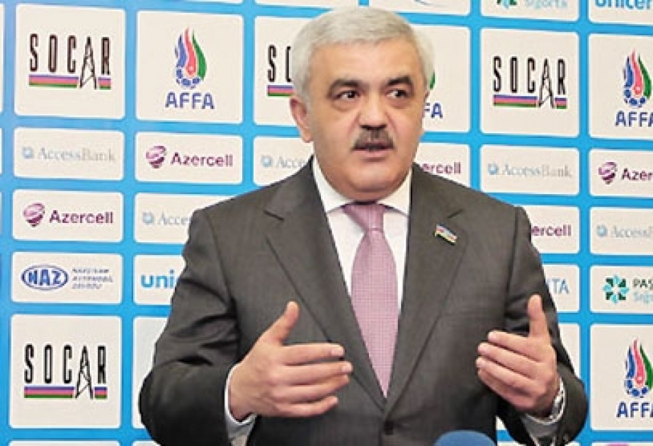 Rövnəq Abdullayev: UEFA tərəfindən ölkəmizdə üç təbii örtüklü meydança salınacaq