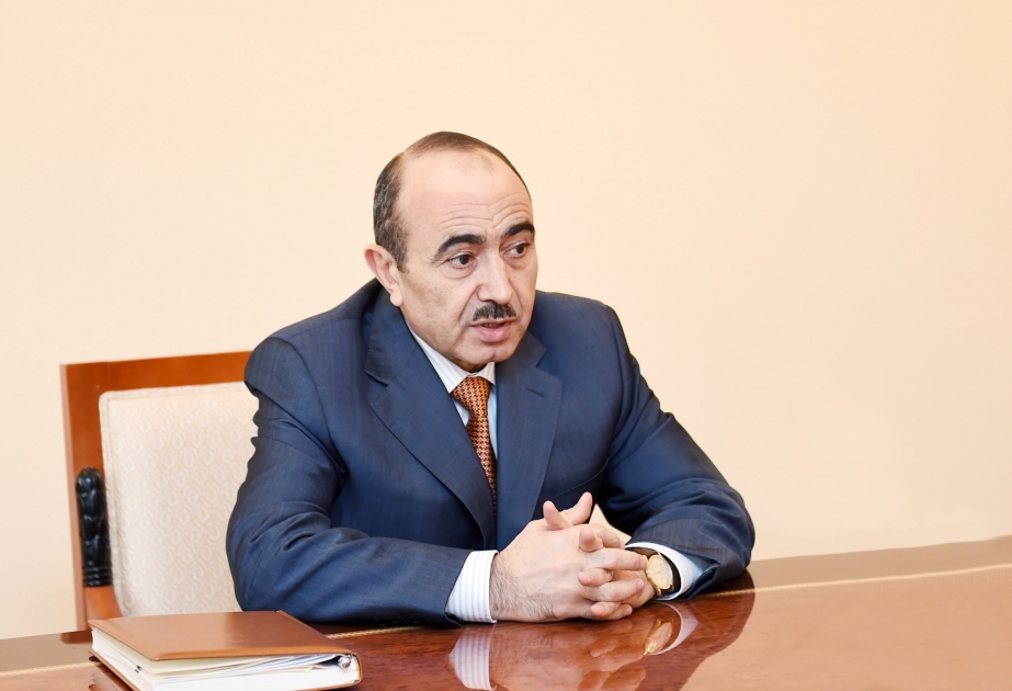 Ali Hasanov: Eine Reihe von Behauptungen von Financial Times sind voreingenommen und dienen zu eigenen Interessen bestimmter ausländischer anti-aserbaidschanischer Kreise
