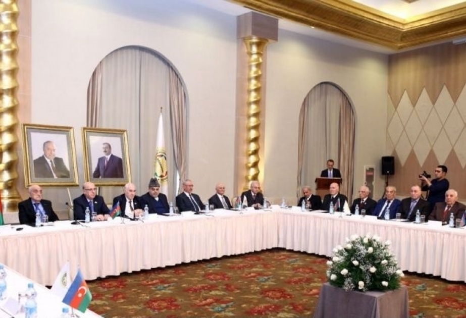 Ağsaqqallar Şurasının üzvləri ölkənin ictimai-siyasi, mədəni həyatında yaxından iştirak edirlər