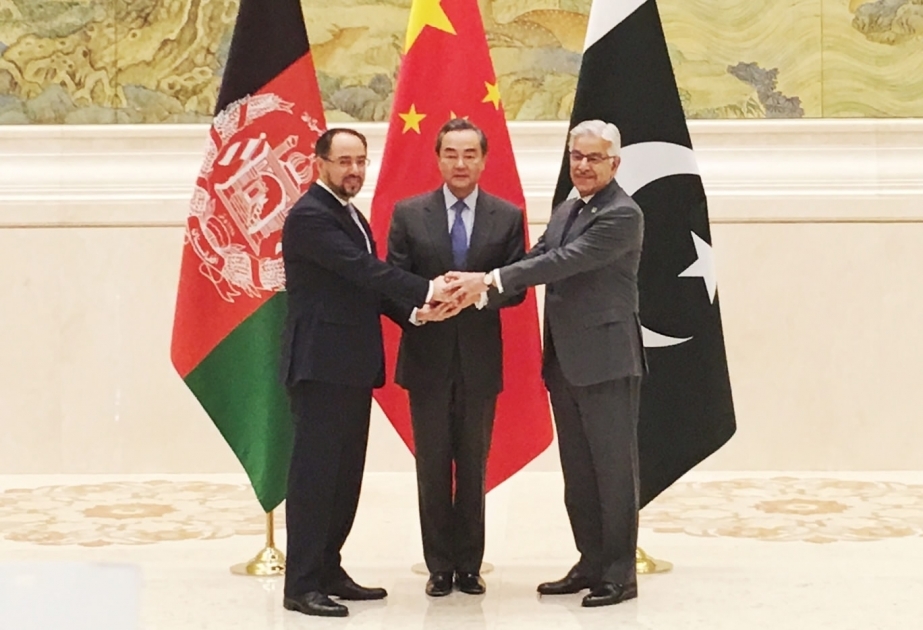 Les chefs de la diplomatie chinoise, pakistanaise et afghane se sont réunis à Pékin