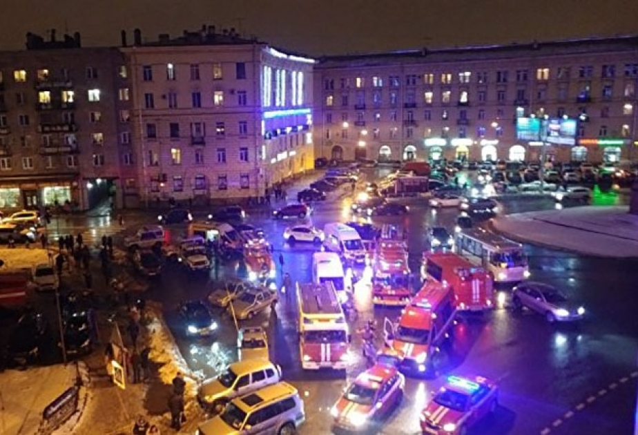 Sankt-Peterburq şəhərindəki mağazaların birində güclü partlayış olub