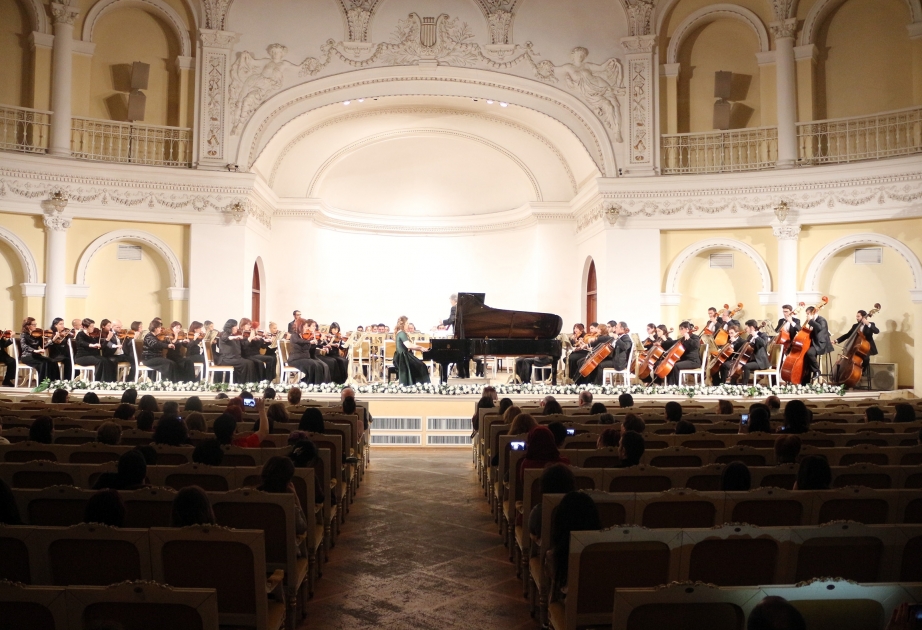 Bakı Xoreoqrafiya Akademiyasının tələbələri Filarmoniyada konsert proqramı ilə çıxış ediblər