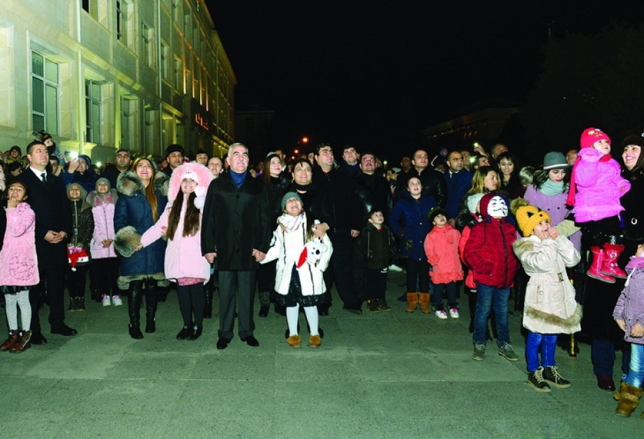 Naxçıvan şəhərində Dünya Azərbaycanlılarının Həmrəyliyi Günü və Yeni il bayramı qeyd olunub