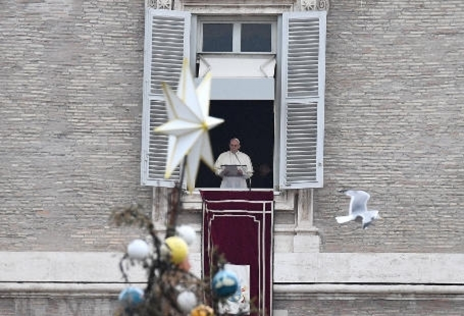 Pope Francis on migrants: 'Please do not extinguish the hope in their hearts'
