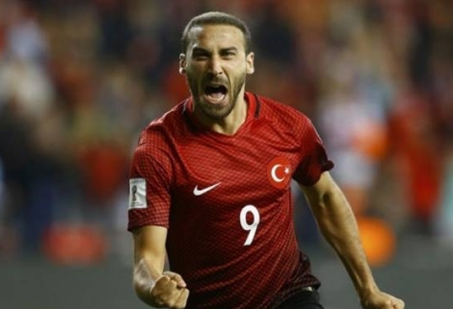 Cenk Tosun karyerasını İngiltərədə davam etdirəcək VİDEO