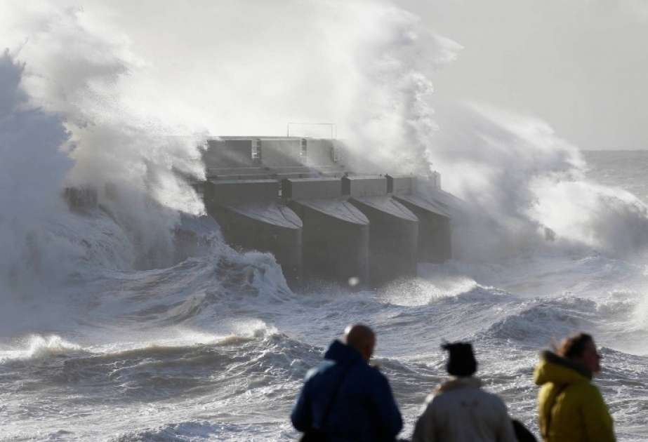 Storm Eleanor Leaves 1 Dead, Dozens Injured in France