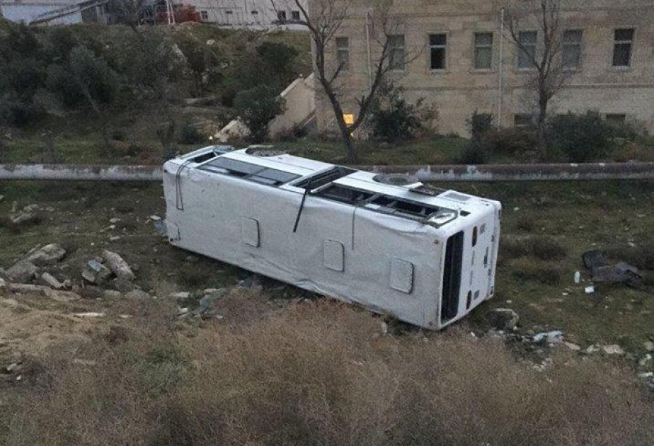 Задержан водитель автобуса, который, совершив тяжелую аварию в Баку, сбежал с места происшествия