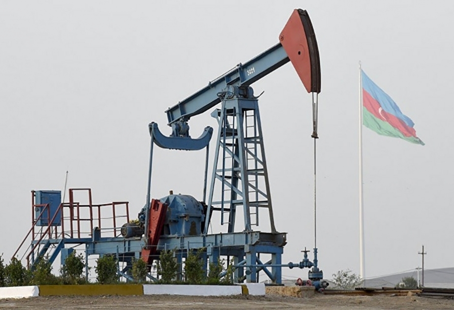 Минэнерго: В декабре суточная нефтедобыча в Азербайджане составила 810 тысяч баррелей