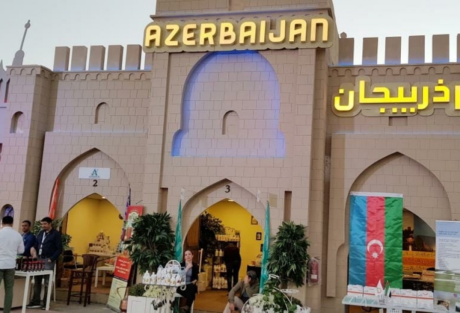 "الرؤية" الإماراتية: براكين أذربيجان الطينية تحاكي بحيرة نوهور، جبل النار في زايد التراثي