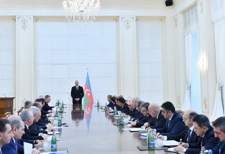 President Ilham Aliyev chaired meeting of Cabinet of Ministers dedicated to results of socioeconomic development of 2017 and objectives for future VIDEO