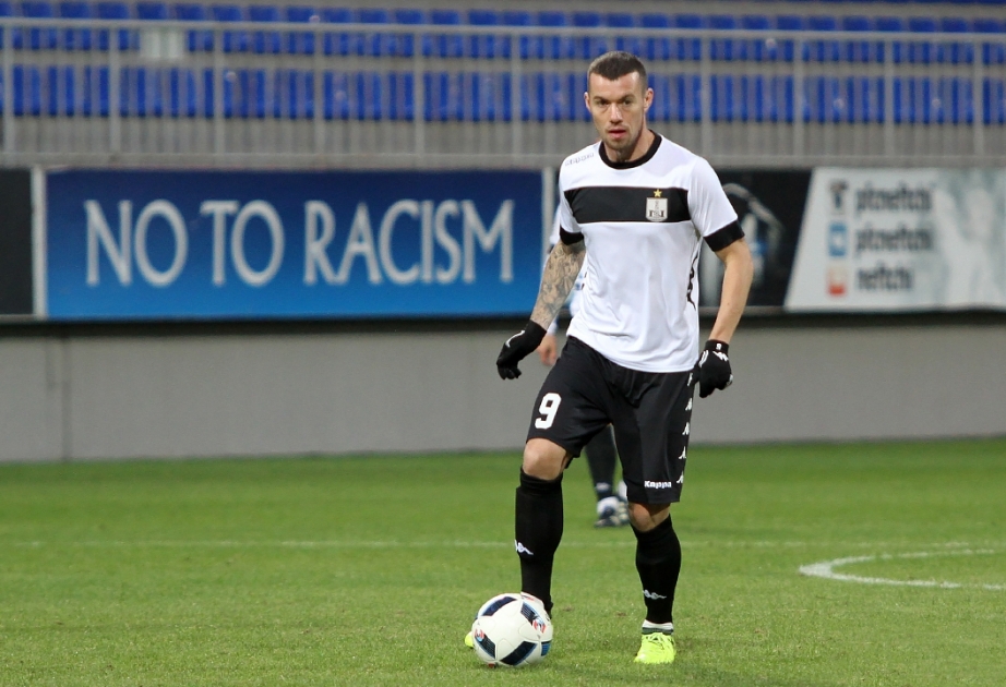 “Neftçi” klubu növbəti futbolçunu heyətindən kənarlaşdırıb