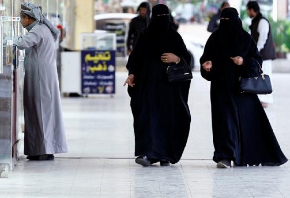 Saudi-Arabien erteilt Frauen Visum, die alleine das Land besuchen wollen