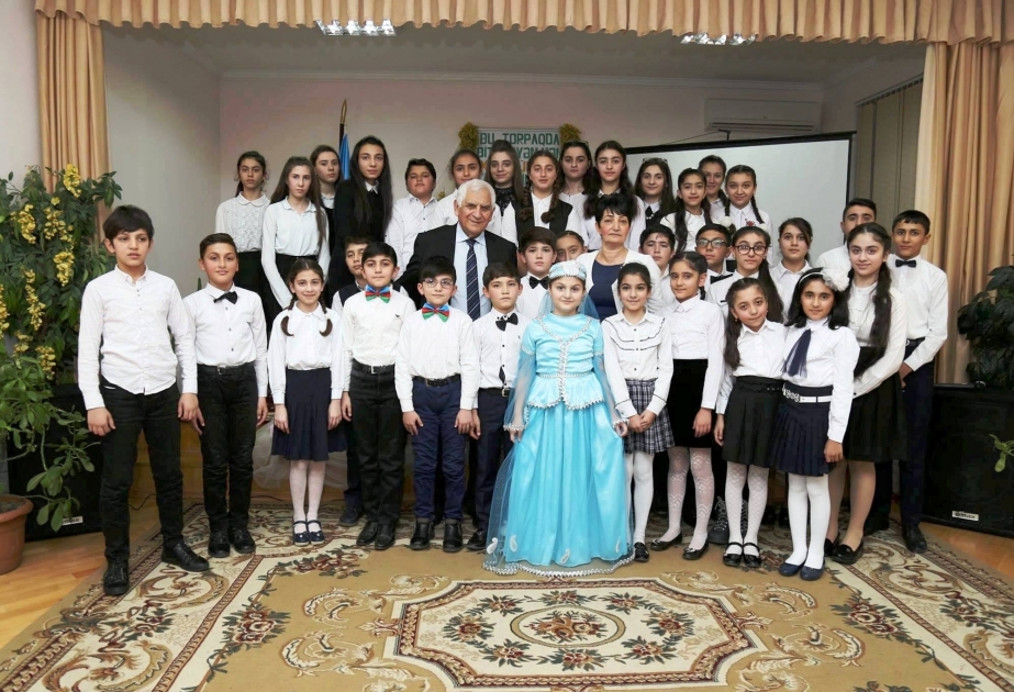 Bibiheybətdə Xalq Şairi Nəriman Həsənzadə ilə görüş keçirilib