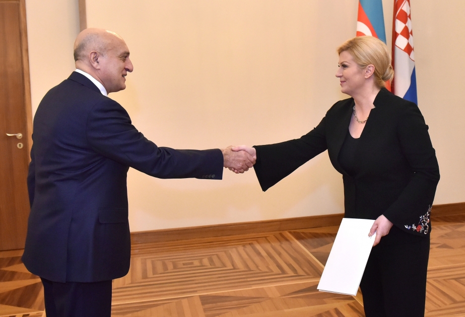 Kroatiens Präsidentin Kolinda Grabar-Kitarović empfängt Botschafter Aserbaidschans zur Überreichung seines Beglaubigungsschreibens