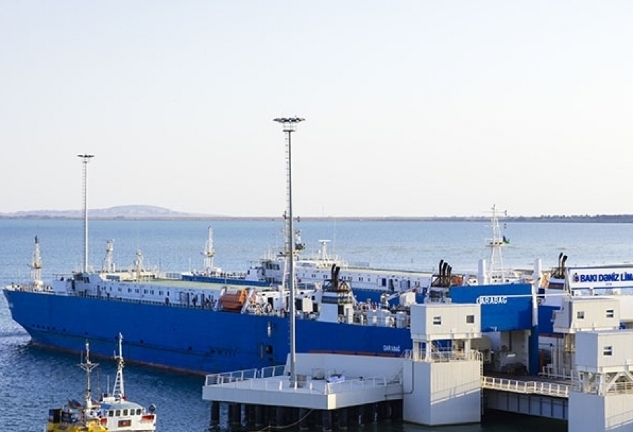 Объем грузоперевозок через Бакинский порт в 2017 году составил 4.4 миллиона тонн