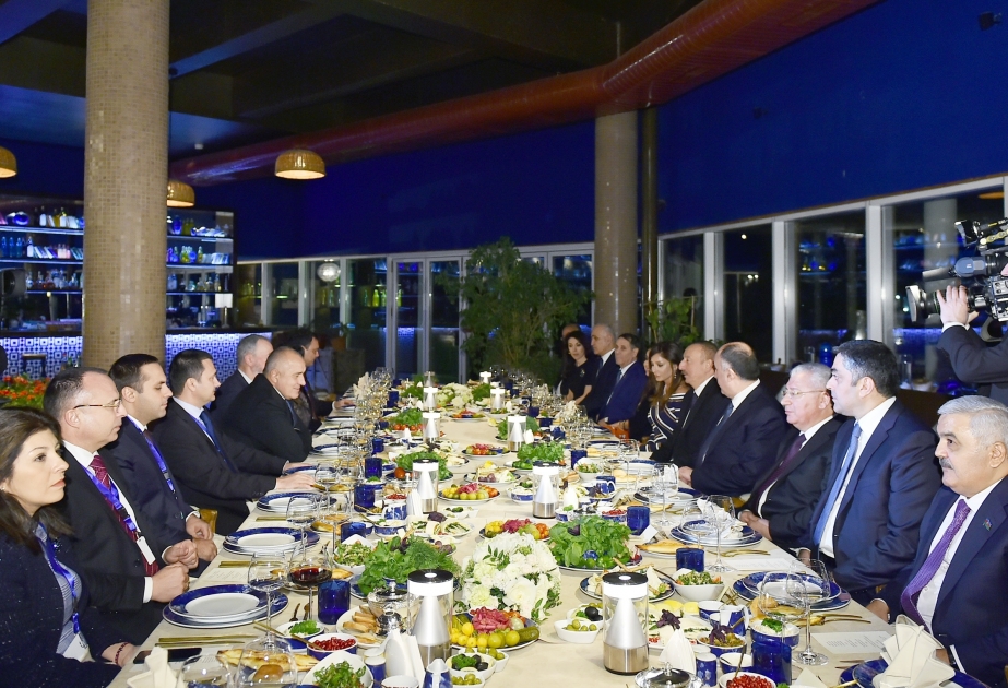 Le président Ilham Aliyev et le Premier ministre bulgare Boïko Borissov ont dîné ensemble VIDEO