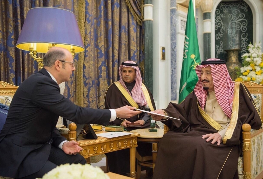 Custodian of Two Holy Mosques receives Azerbaijan's Minister of Energy