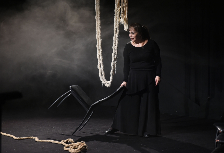 Gənc Tamaşaçılar Teatrı beynəlxalq festivala hazırlaşır